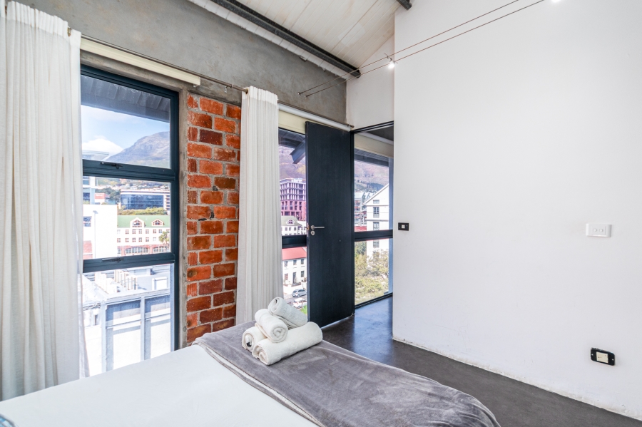 2 Bedroom Property for Sale in Cape Town City Centre Western Cape
